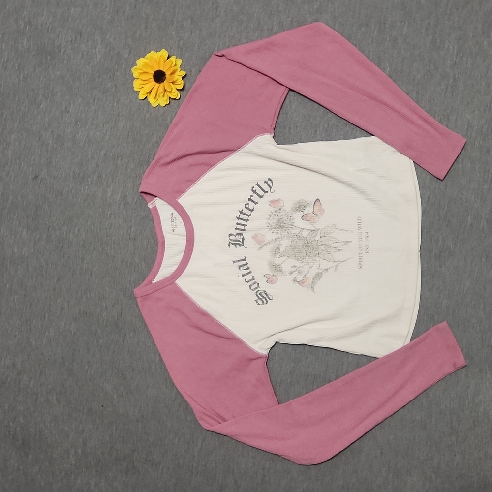 RARE!! ARIZONA Social Butterfly Raglan Colorblock Long Sleeved Crop Top Baby Tee - Picture 4 of 13